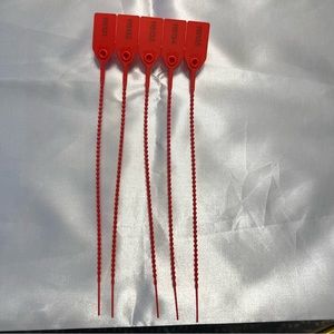 5 tamper tags red‎